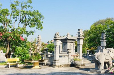 ĐÀN THỀ - DẤU ẤN CỦA LỊCH SỬ